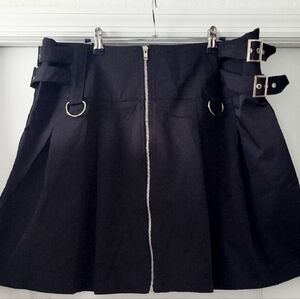 Black Zipper Mini Skirt With Silver Accents - 1X NWOT